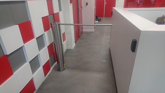 MiVa Doelgroep hek automatisch design glas
