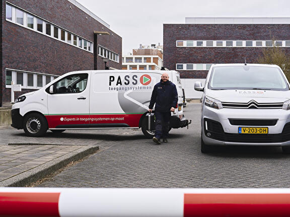 Technische support slagbomen, tourniquets en toegangscontrole
